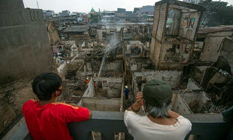 Kebakaran di Duri Selatan Jakarta Barat Mengakibatkan 974 Warga Kehilangan Tempat Tinggal 