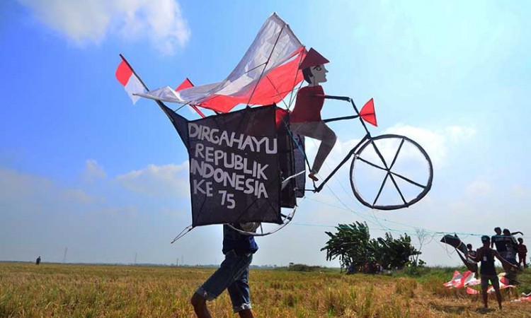 Festival Ngumbulno Layangan Meriahkan Perayaan HUT ke-75 RI di Jawa Tengah