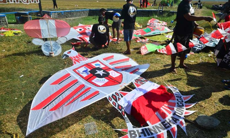 Festival Ngumbulno Layangan Meriahkan Perayaan HUT ke-75 RI di Jawa Tengah