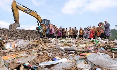 Kepala Dinas Lingkungan Hidup Kabupaten Temanggung Dilantik di Tempat Pembuangan Sampah