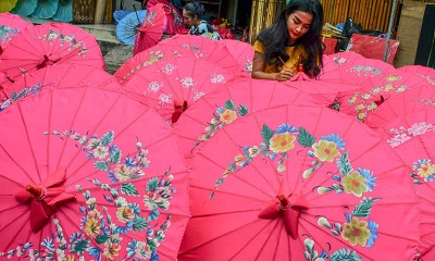 Kerajinan Payung Geulis Asal Tasikmalaya Tembus Pasar Asia Tenggara