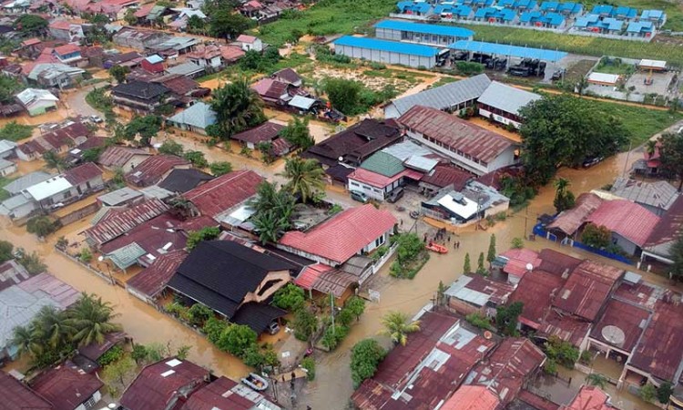 Puluhan Rumah di Padang Terendam Banjir Akibar Intensitas Hujan Tinggi