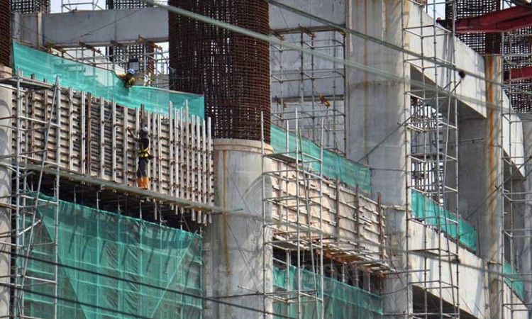 Kementerian PUPR Menargetkan 180.000 Tenaga Konstruksi Tersertifikasi pada 2021
