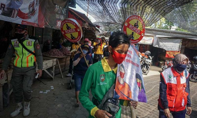 Ronda Masker di Pasar Tradisional Untuk Ingatkan Warga Tentang Prokotol Kesehatan