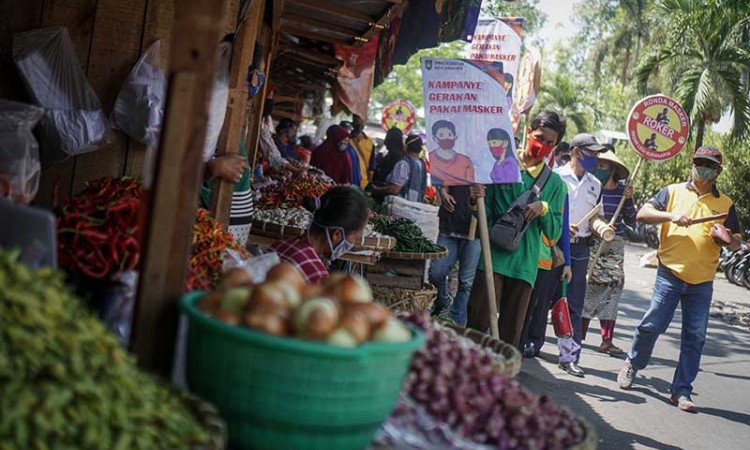 Ronda Masker di Pasar Tradisional Untuk Ingatkan Warga Tentang Prokotol Kesehatan