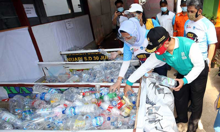 Hari Bersih-Bersih Dunia 2020 Digelar Secara Serentak di 110 Lokasi di Jakarta