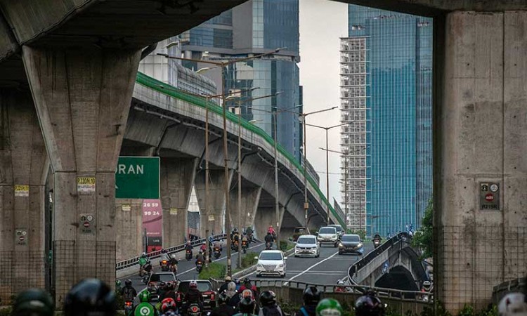 Volume Kendaraan Yang Masuk Ke Ibu Kota Turun 19 Persen Saat Penerapan PSBB Total