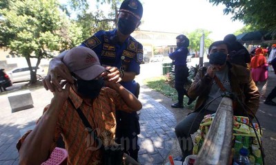 Pemkot Bandung Genjarkan Kembali Penyemprotan Disinfektan Dan Pembagian Masker