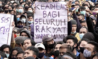 Kurusuhan Saat Demo Tolak Pengesahan UU Cipta Kerja di Sejumlah Daerah