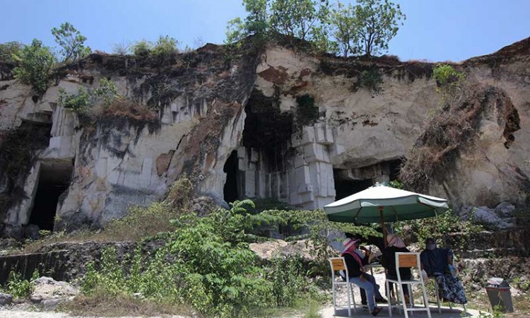 Bekas Tambang Kapur di Gresik Dijadikan Tempat Wisata
