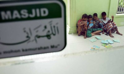 Masjid di Pekan Baru Sediakan Internet Gratis Untuk Anak-Anak Belajar