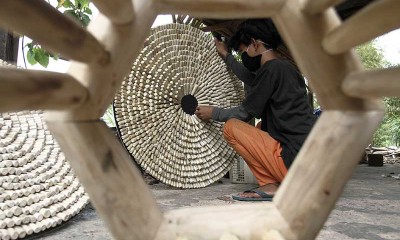 Perajin di Yogyakarta Manfaatkan Limbah Kayu Untuk Dekorasi dan Furnitur