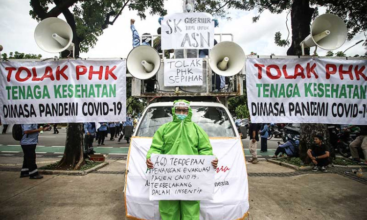 Pekerja Ambulans Gawat Darurat Dinas Kesehatan DKI Jakarta Gelar Aksi Unjuk Rasa