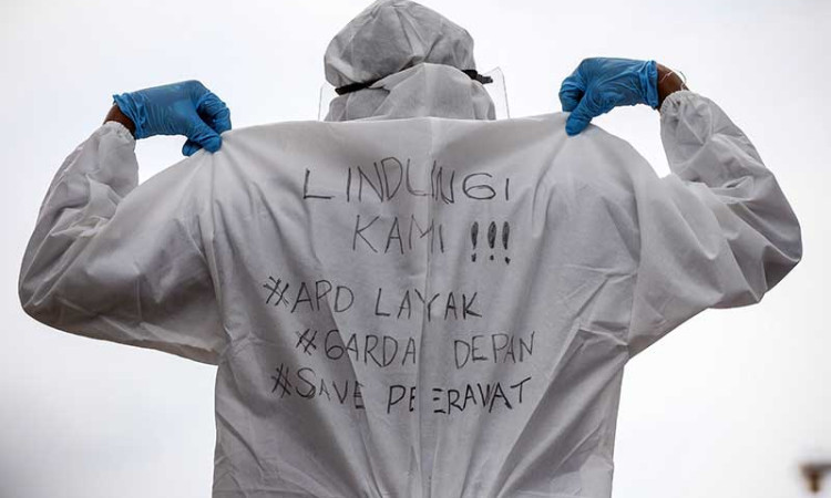 Pekerja Ambulans Gawat Darurat Dinas Kesehatan DKI Jakarta Gelar Aksi Unjuk Rasa