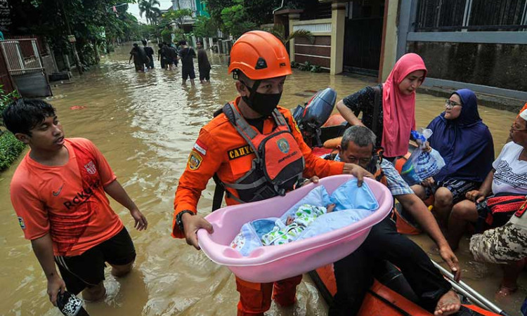 Kali Cikeas Meluap, Sejumlah Wilayah di Bekasi Terendam Banjir