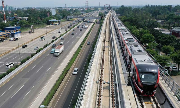 Uji Coba Kereta api ringan (LRT) Jabodebek 