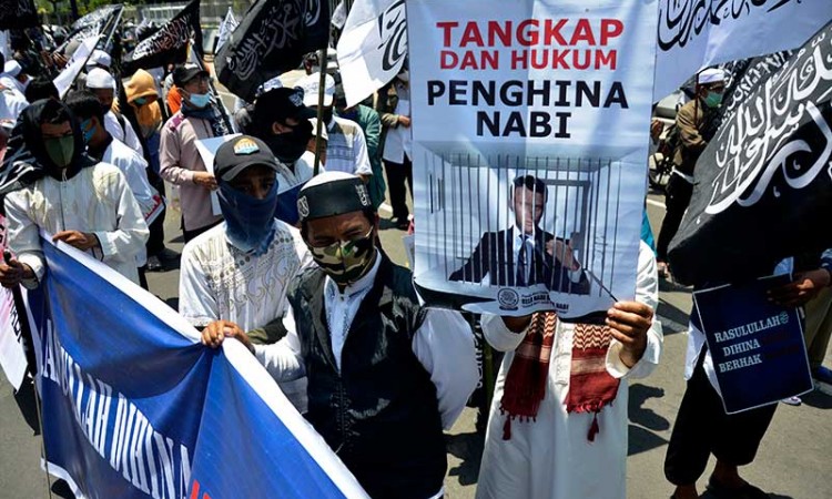 Aksi Damai Kecam Presiden Prancis Digelar di Makassar