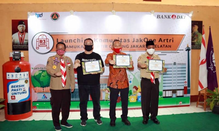 Bank DKI Launching Komunitas JakOne Artri