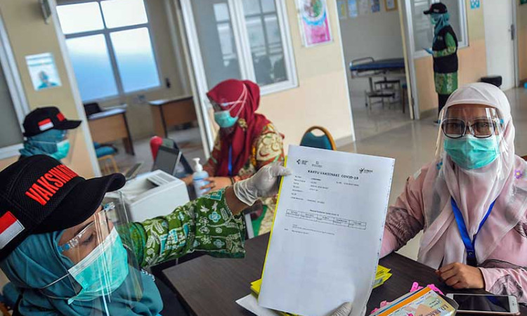 Simulasi Pemberian Vaksin Covid-19 Terus Dilakukan di Sejumlah Tempat