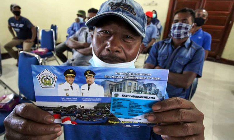 Pemkot Lhokseumawe Aceh Berikan Asuransi Kepada Nelayan dan Keluarganya