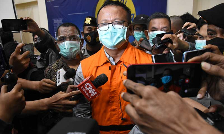 Menteri Kelautan dan Perikanan Edhy Prabowo Ditangkap KPK