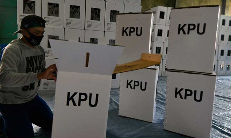 KPU Percepat Perakitan Kotak Suara Pilkada di Bandar Lampung
