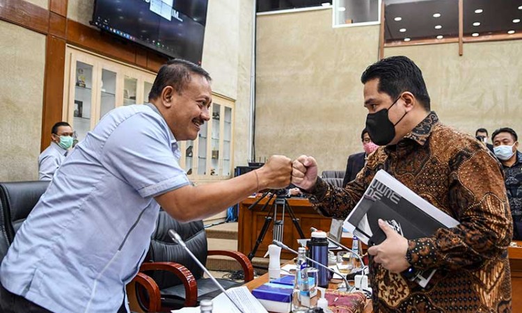 Menteri BUMN Erick Thohir Raker Dengan DPR Bahas Permasalahan Asuransi Jiwasraya
