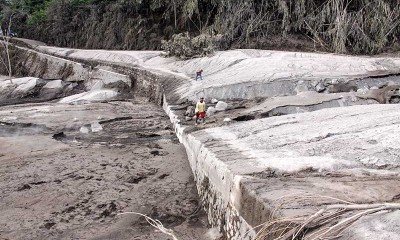 Jalur Lahar Panas Gunung Semeru di Lumajang Jawa Timur