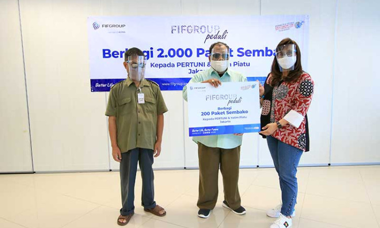 FIF Group Serahkan Bantuan Kepada 2.000 Anggota Pertuni & Yatim Piatu
