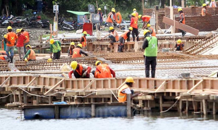 Jumlah Pekerja Konstruksi Yang Memilik Sertifikat Kompetensi Kerja Masih Minim