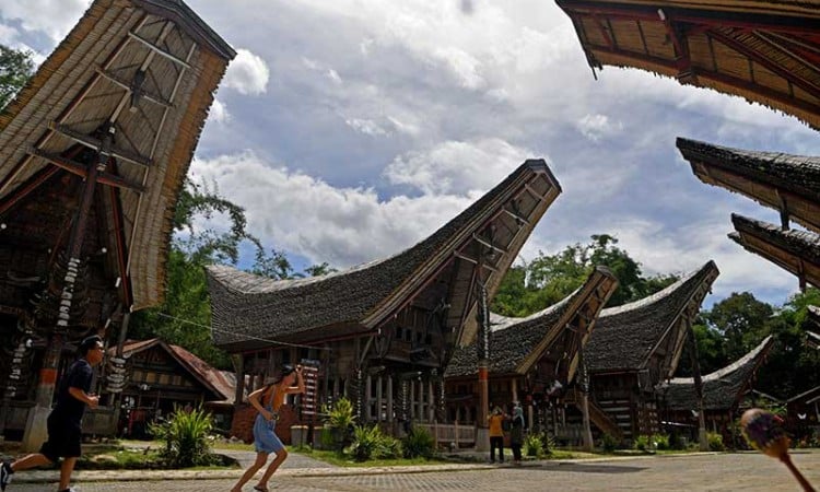 Ditetapkan Zona Hijau, Kawasan Wisata di Toraja Utara Mulai Ramai Dikunjungi Wisatawan