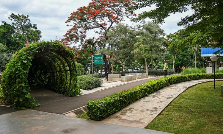 Pemprov DKI Jakarta Tutup Area Publik dan Tempat Wisata Saat Libur Natal dan Tahun Baru