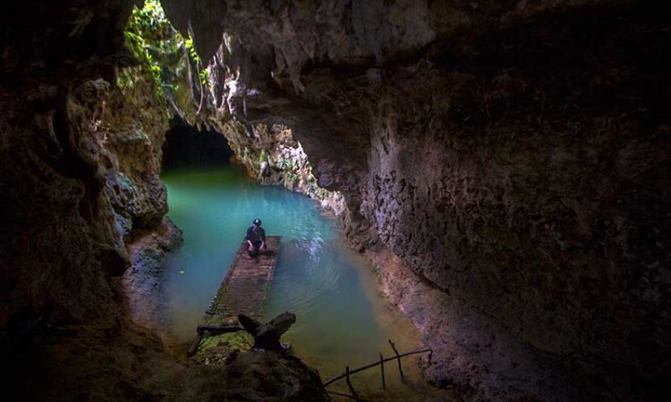 Goa Liang Tapah di Kalsel Menjadi Destinasi Wisata Alam Yang Termasuk Geopark Meratus