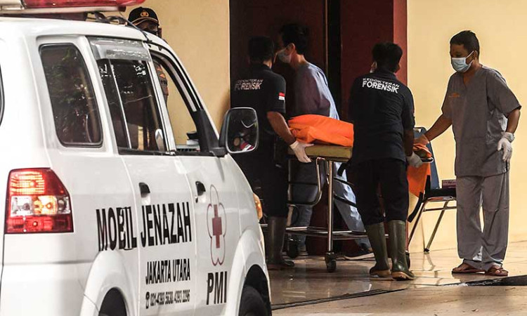 Jenazah Korban Kecelakaan Pesawat Sriwijaya Air SJ182 Tiba di RS Polri Kramat Jati