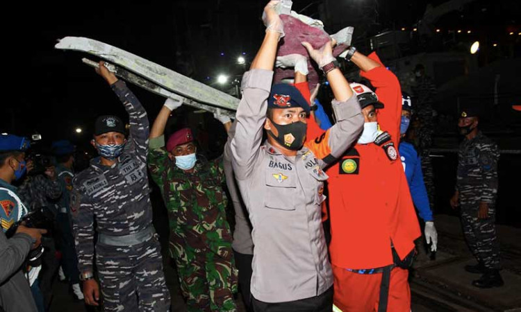 Pencarian Pesawat Sriwijaya AIr SJ182 Rute Jakarta-Pontianak Terus Dilakukan