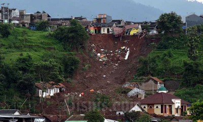 Tim SAR Gabungan Masih Mencari 26 Korban Bencana Tanah Longsor di Sumedang