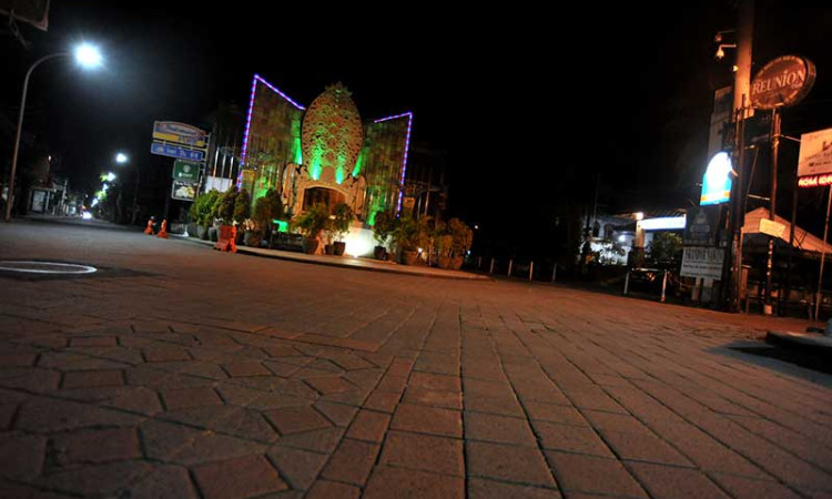 Suasana Sunyi Bali Saat Penerapan PPKM