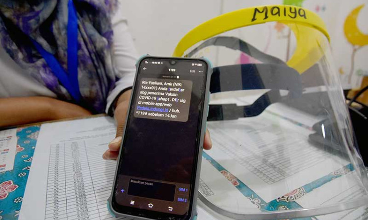 Pemerintah Mulai Lakukan Vaksinasi Covid-19 Untuk Tenaga Kesehatan di Seluruh Indonesia