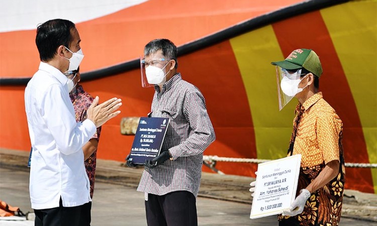 Presiden Tinjau Posko Darurat Evakuasi Sriwijaya Air SJ-182