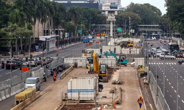 Pembangunan MRT Jakarta Fase II Diprediksi Molor Hingga Agustus 2027