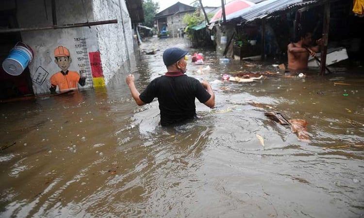 Sejumlah Wilayah di DKI Jakarta Terendam Banjir Akibat Tingginya Curah Hujan