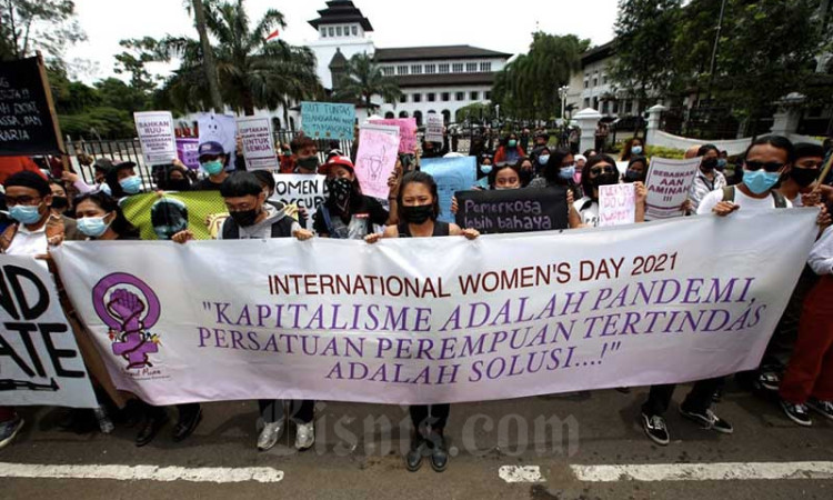 Sejumlah Aktivis Gelar Aksi Peringati Hari Perempuan Internasional di Bandung