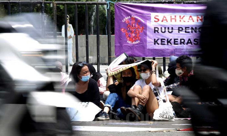 Sejumlah Aktivis Gelar Aksi Peringati Hari Perempuan Internasional di Bandung