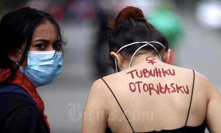 Sejumlah Aktivis Gelar Aksi Peringati Hari Perempuan Internasional di Bandung