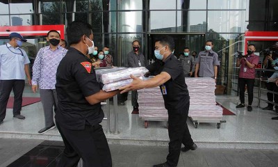 KPK Tunjukan Tumpukan Uang Senilai Rp52,3 Miliar Terkait Kasus Korupsi Mantan Menteri KKP Edhy Prabowo