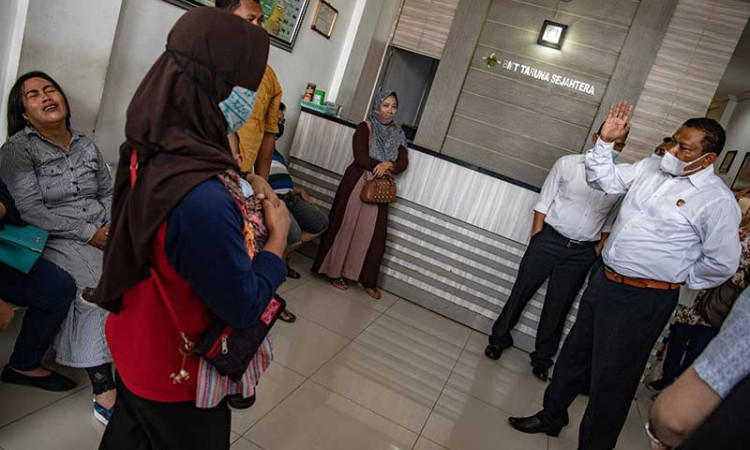 Uang Miliaran Nasabah di Koperasi Simpan Pinjam Syariah BMT Taruna Sejahtera Semarang Terancam Hilang