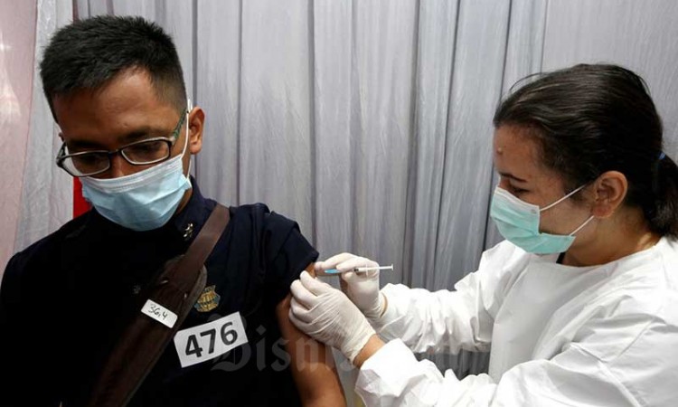 Pemkot Bandung Targetkan 36 Ribu Tenaga Pendidik Selesai Jalani Vaksinasi Pada Mei 2021
