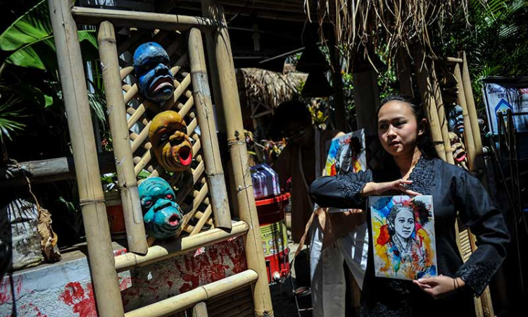 Peringati Hari Kartini, Penari Dari Sanggar Tari Bongkeng Art Space Menari Selama Tujuh Jam Tanpa Henti