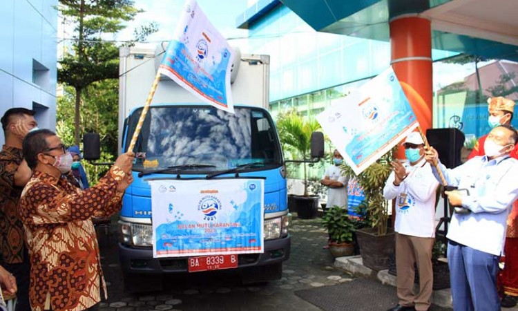 SKIPM Padang Bagikan 1.000 Paket Ikan Bermutu