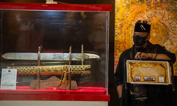 Pameran Artefak Nabi Muhammad SAW di Jakarta Islamic Center Tampilkan 35 Barang Peninggalan Nabi